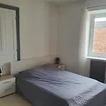 Appartement T3 Meuble Et Equipe Proximite De La Gare *